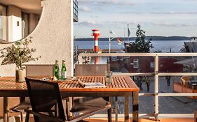 Apartmenthaus Hafenspitze Ap 5 - am Yachthafen 5 - Blickrichtung offenes MeerStrandpromenade